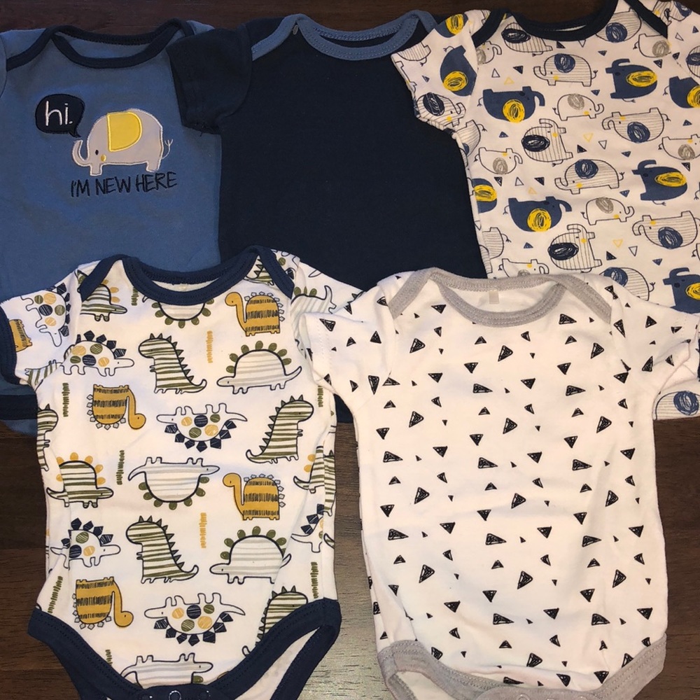 3-6 months onesies bundle